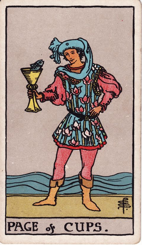 カップのペイジ（Page of Cups）のカード画像。ライダー版タロット