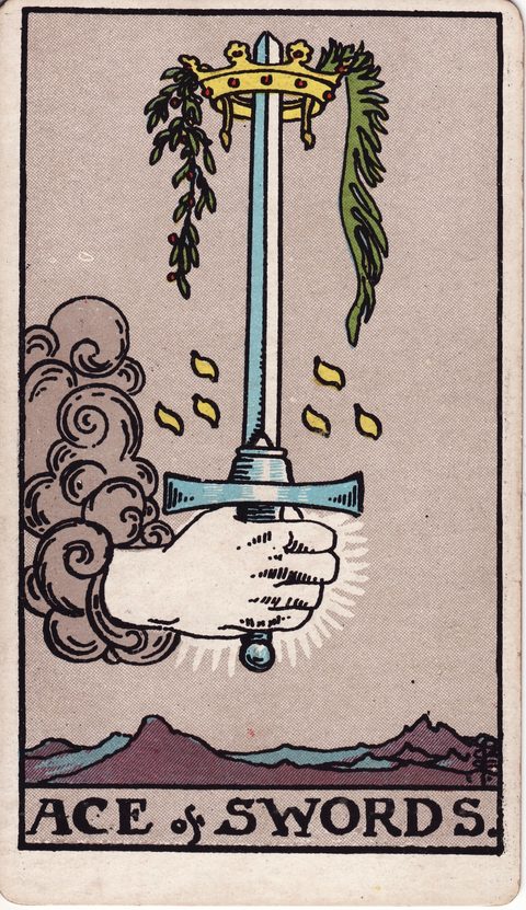 ソードのエース（Ace of Swords）のカード画像。ライダー版タロット