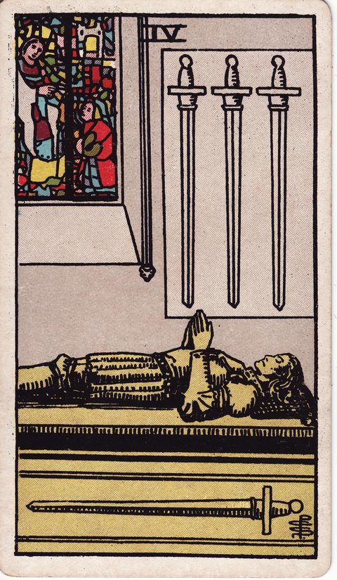 ソードの4（Four of Swords）のカード画像。ライダー版タロット